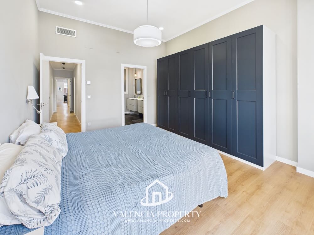 Property 2440 - Image 24
